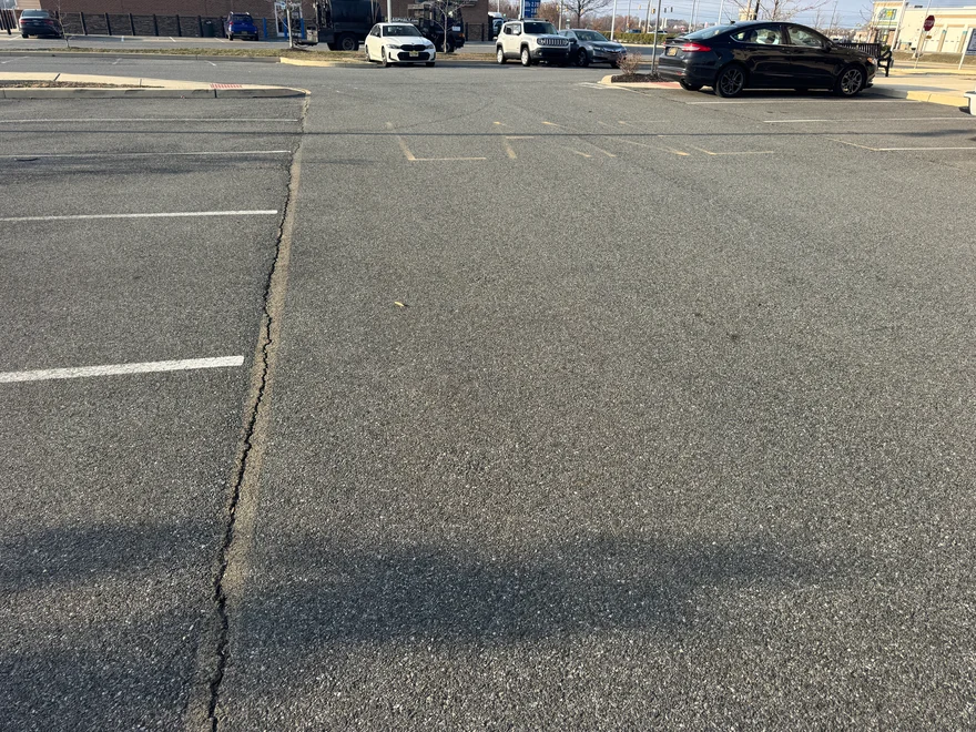 Canutillo commercial parking lot needs recurring maintenance